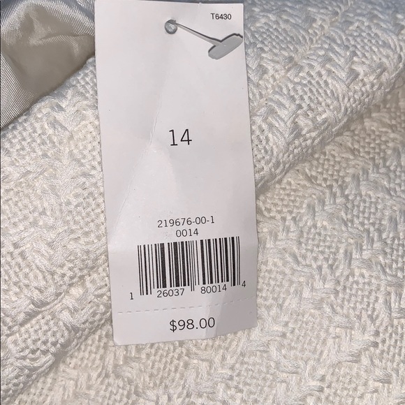 Skirt - Picture 4 of 4